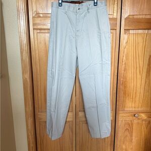 Wrangler Men's Light Gray Chinos
